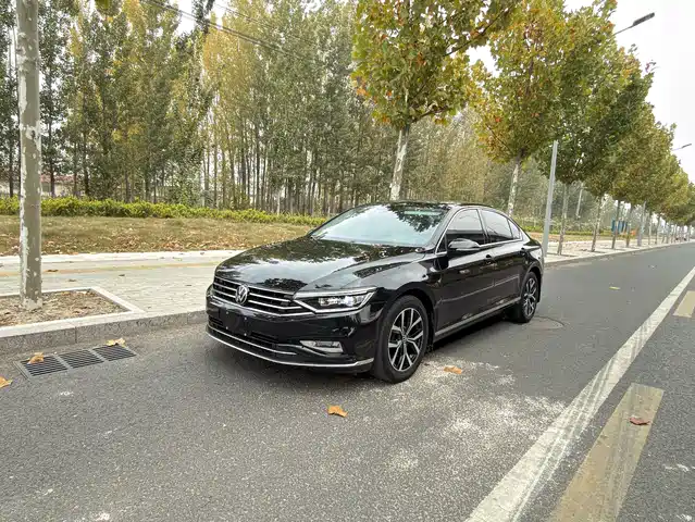 VOLKSWAGEN MAGOTAN 2021