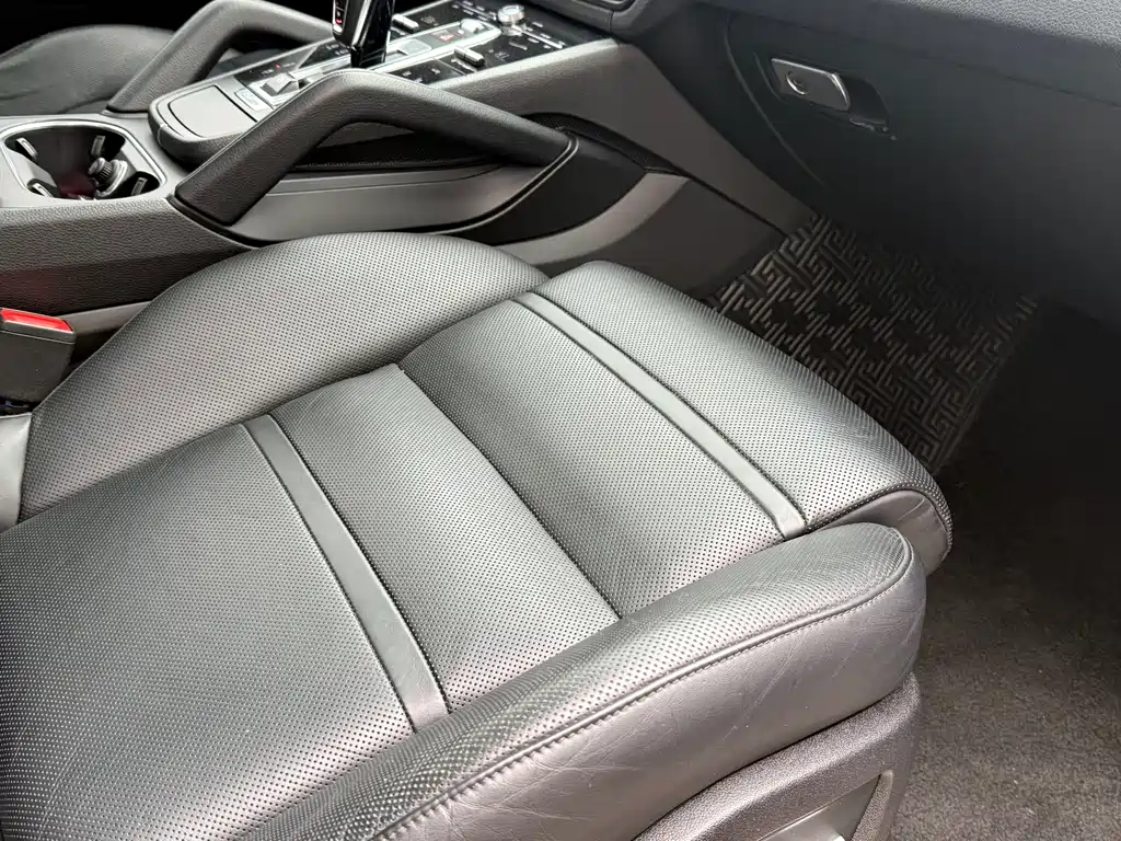 PORSCHE CAYENNE NEW ENERGY