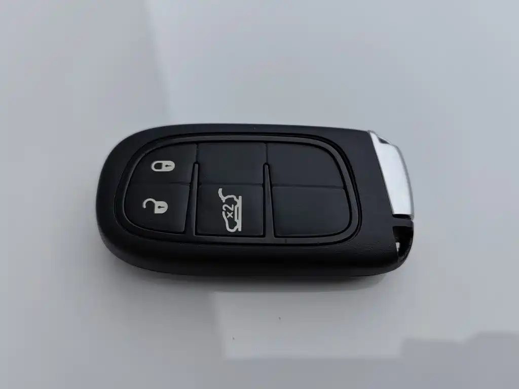 Jeep Grand Commander — миниатюра 19