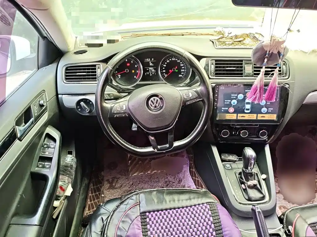 Volkswagen Sagitar — миниатюра 6