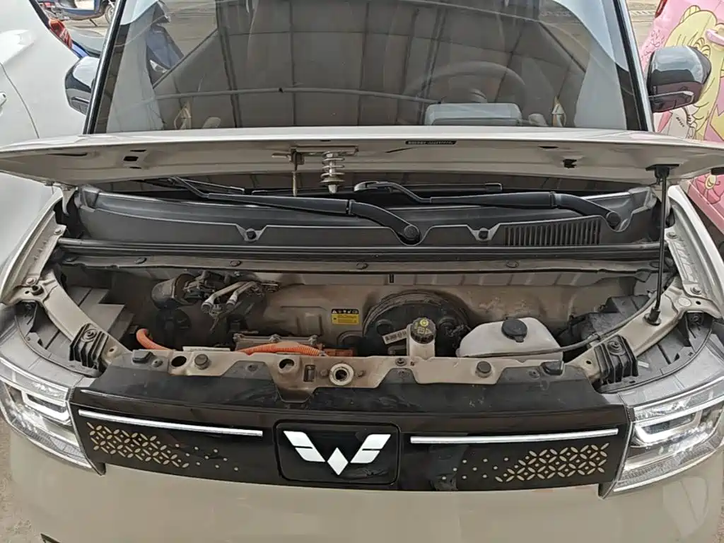 Wuling MINIEV — миниатюра 20