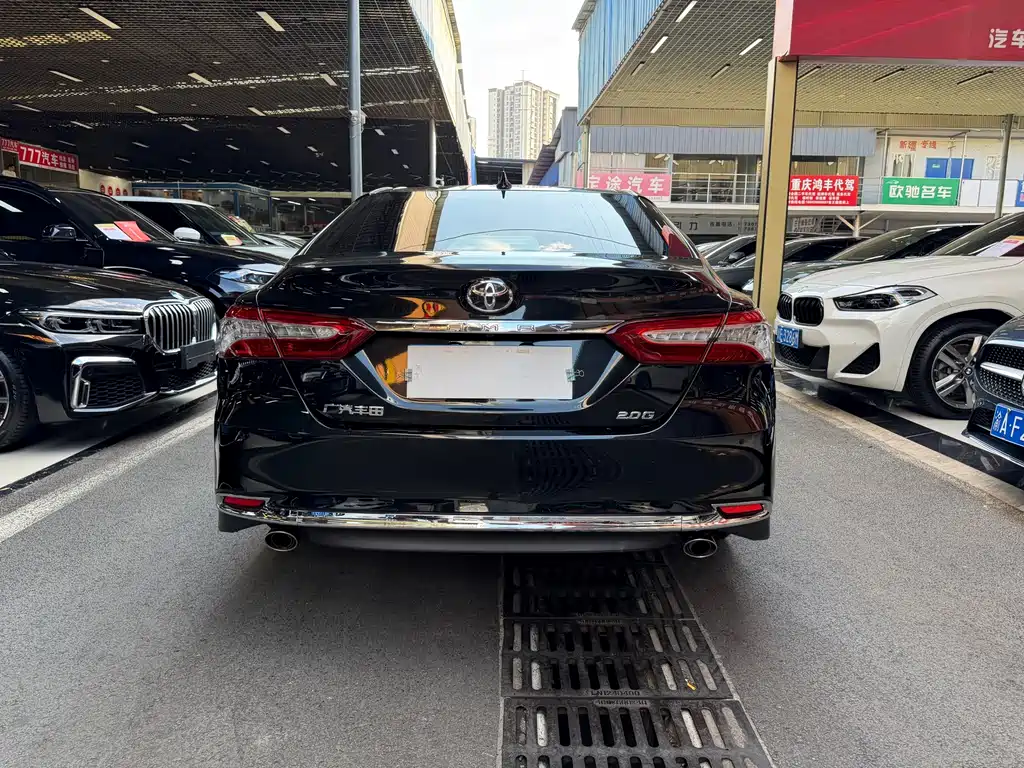 Toyota Camry — миниатюра 7