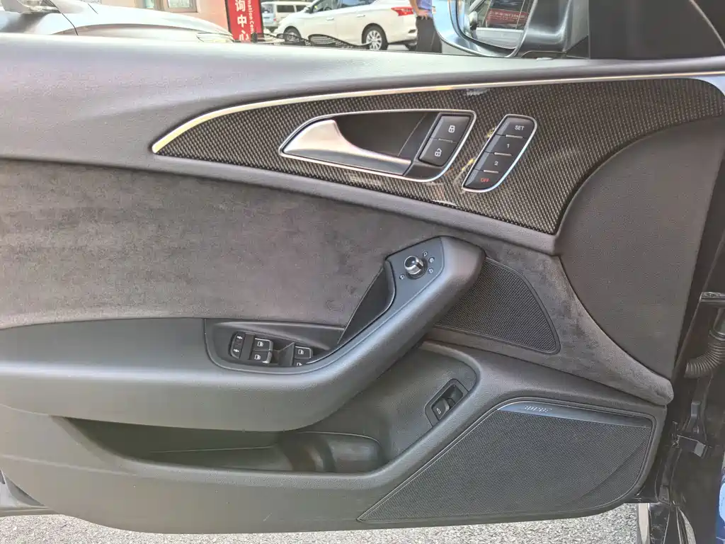 Audi S6 — миниатюра 11