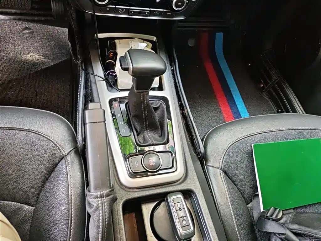 Qoros 3 2016 SUV 1.6T AT
