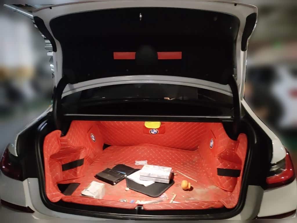 BMW 3 Series 2.0 л 2022 г. Белый, пробег 46900 км