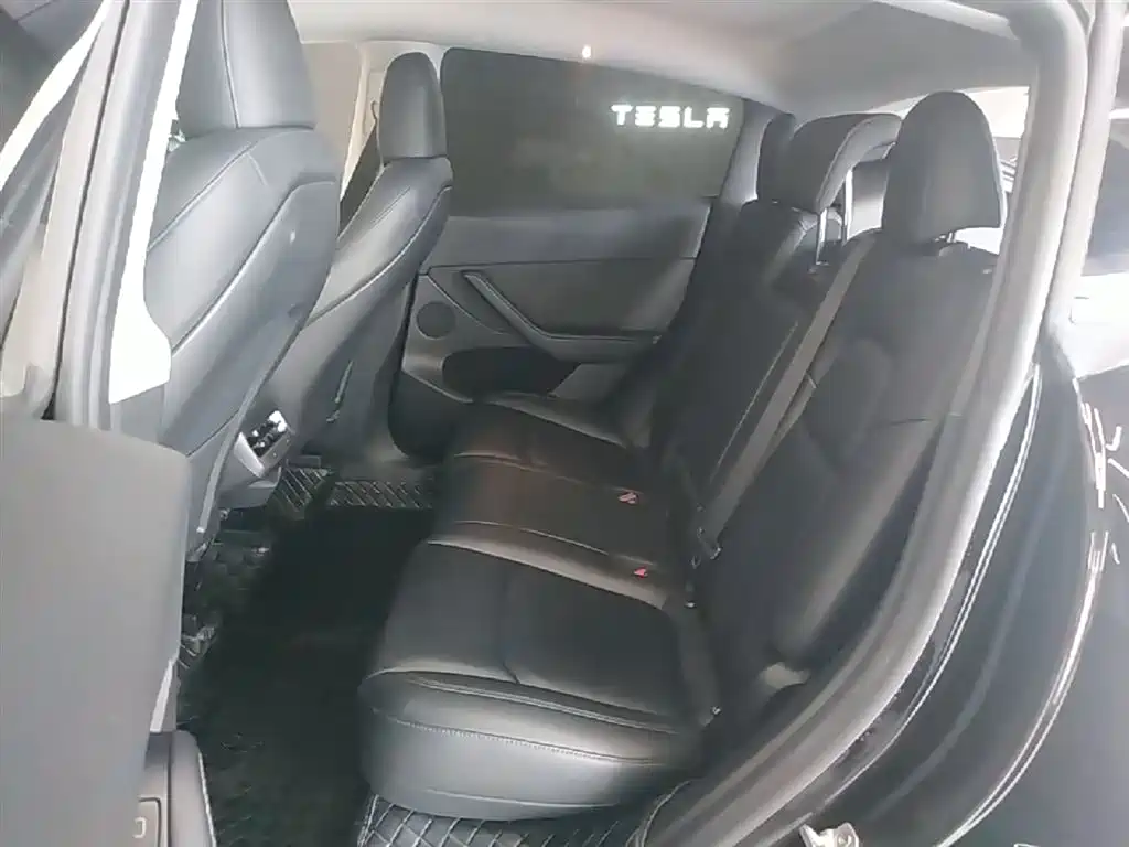 Tesla Model Y — фотографии объявления, Фото 17