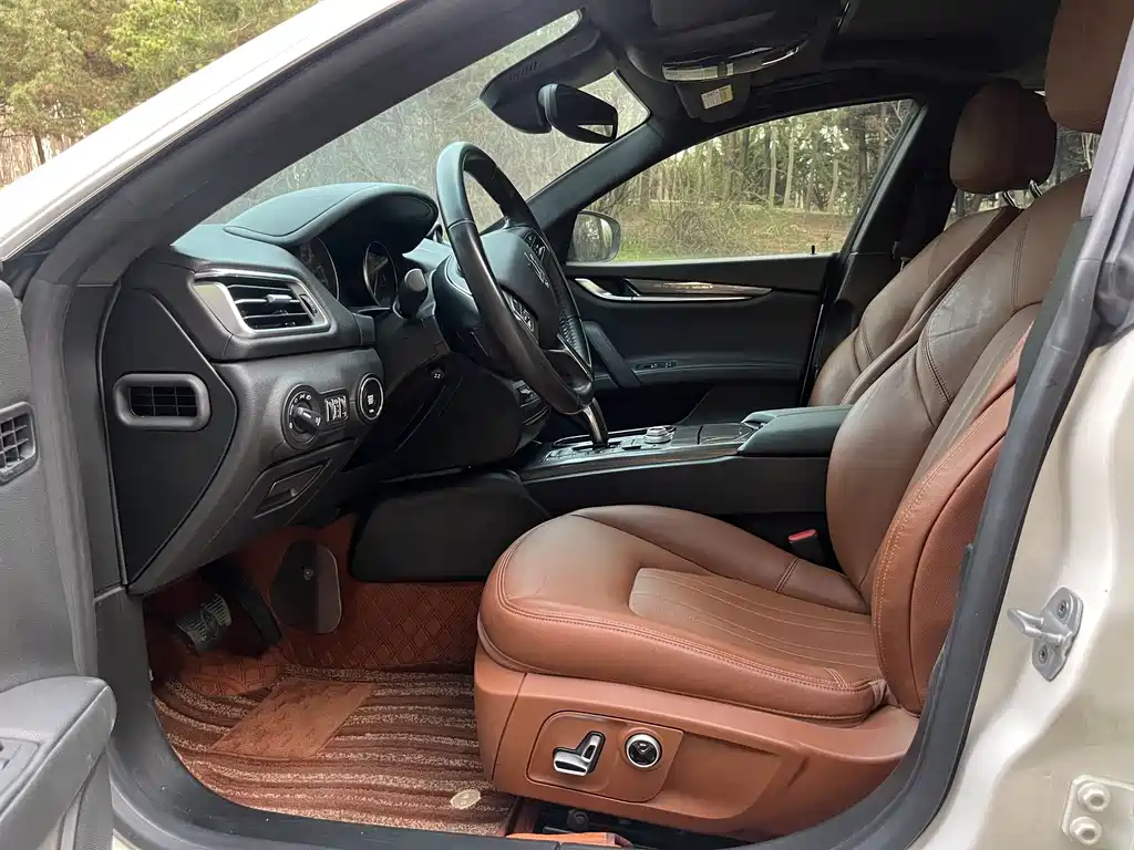 Maserati Ghibli — миниатюра 7