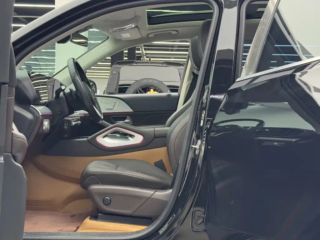 Mercedes-Benz GLS — миниатюра 8