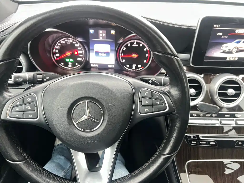 Mercedes-Benz GLC 2019 GLC 260 4MATIC