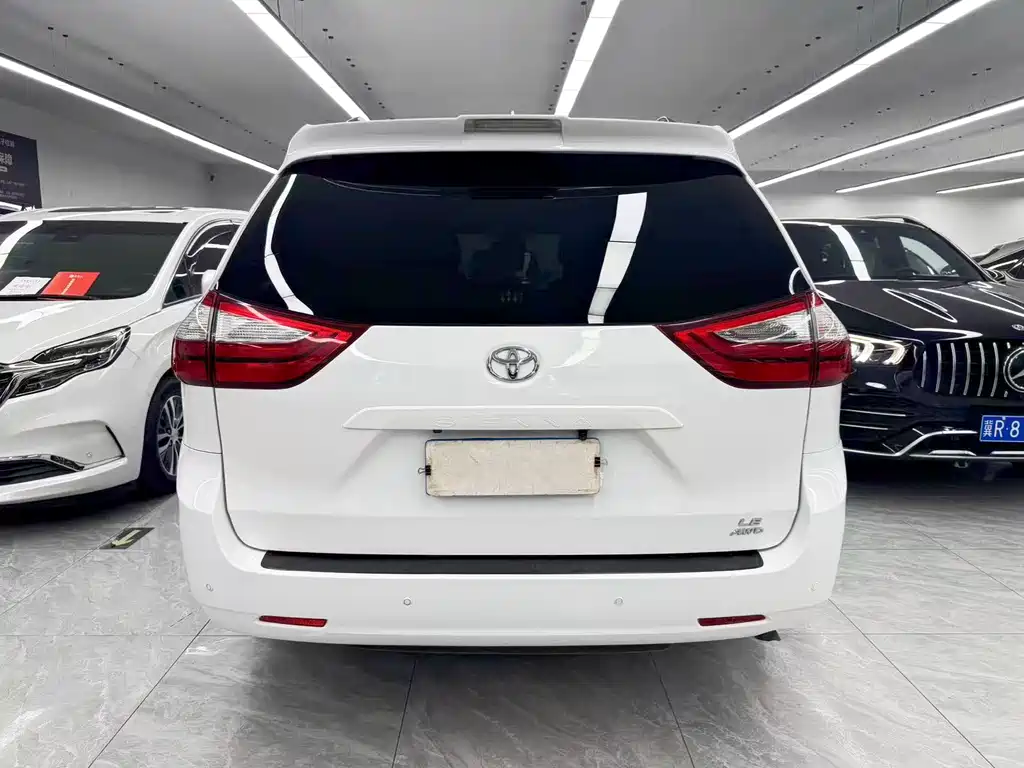 Toyota Sienna 2017 3.5L AT