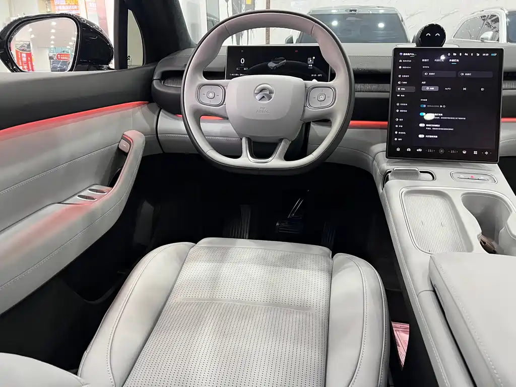 NIO ES6 — миниатюра 18