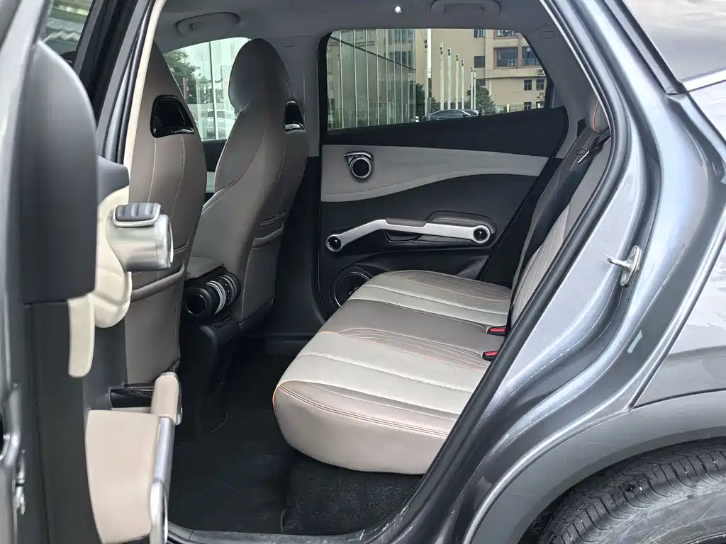 BYD Yuan Plus — миниатюра 14