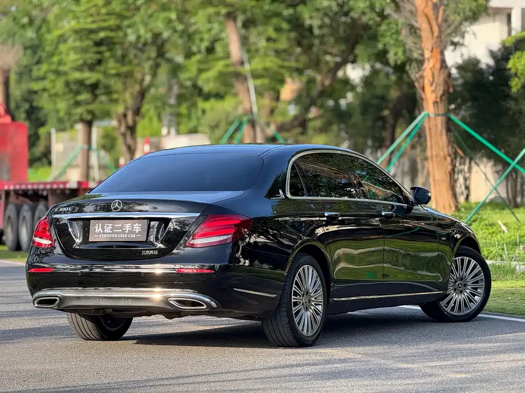 Mercedes-Benz E-Class E 2020 E 300 L