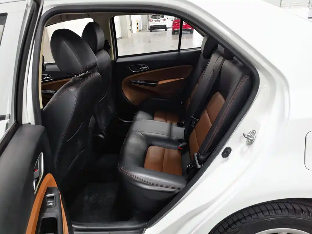 Geely King Kong — миниатюра 15