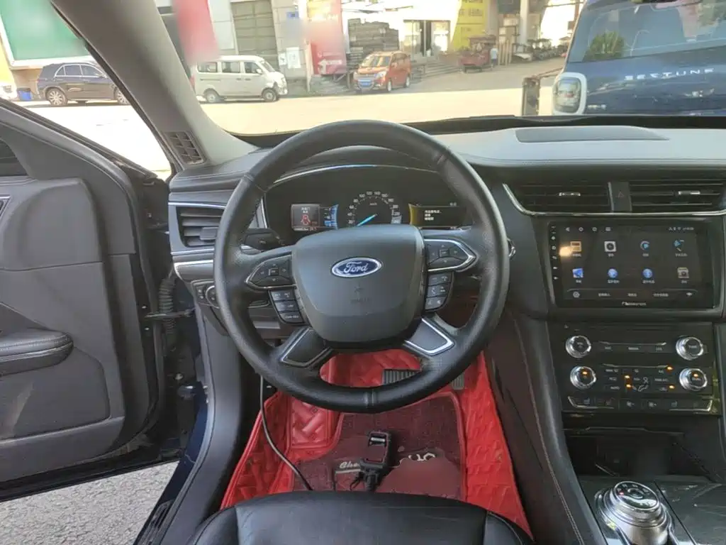 Ford Taurus — миниатюра 11