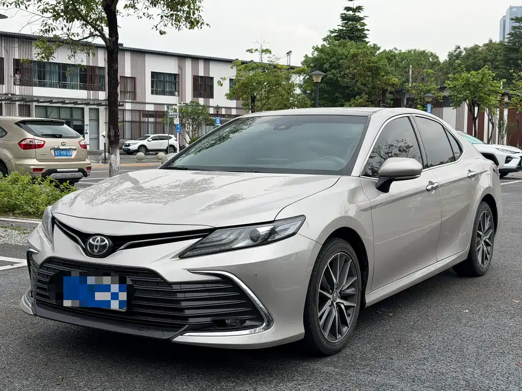 Toyota Camry 2022