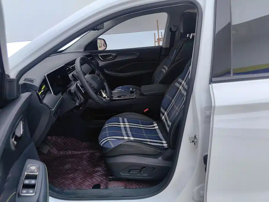 Roewe RX5 New Energy ePLUS National Trend Glory Unicorn Flagship Edition, фото 9
