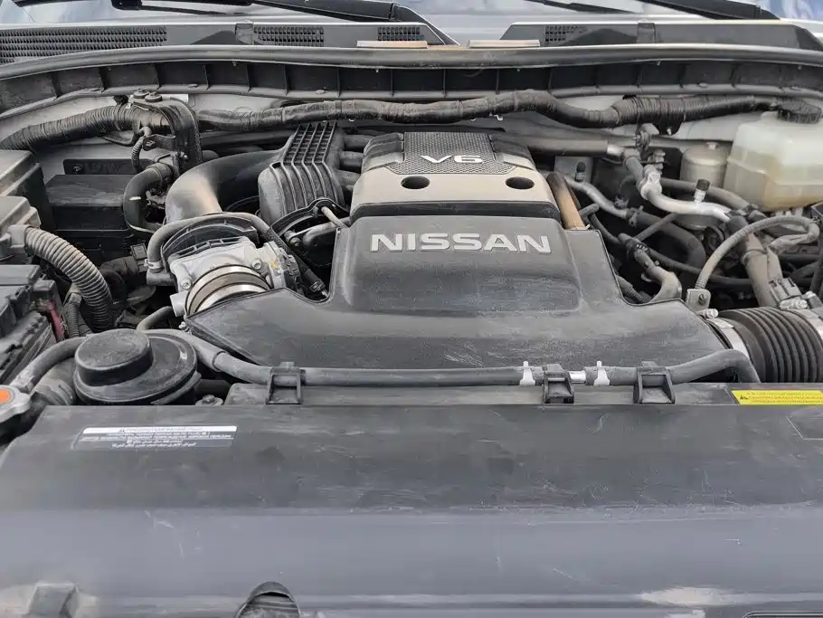 Nissan Patrol — миниатюра 10