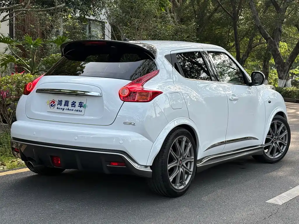 Infiniti ESQ — миниатюра 5
