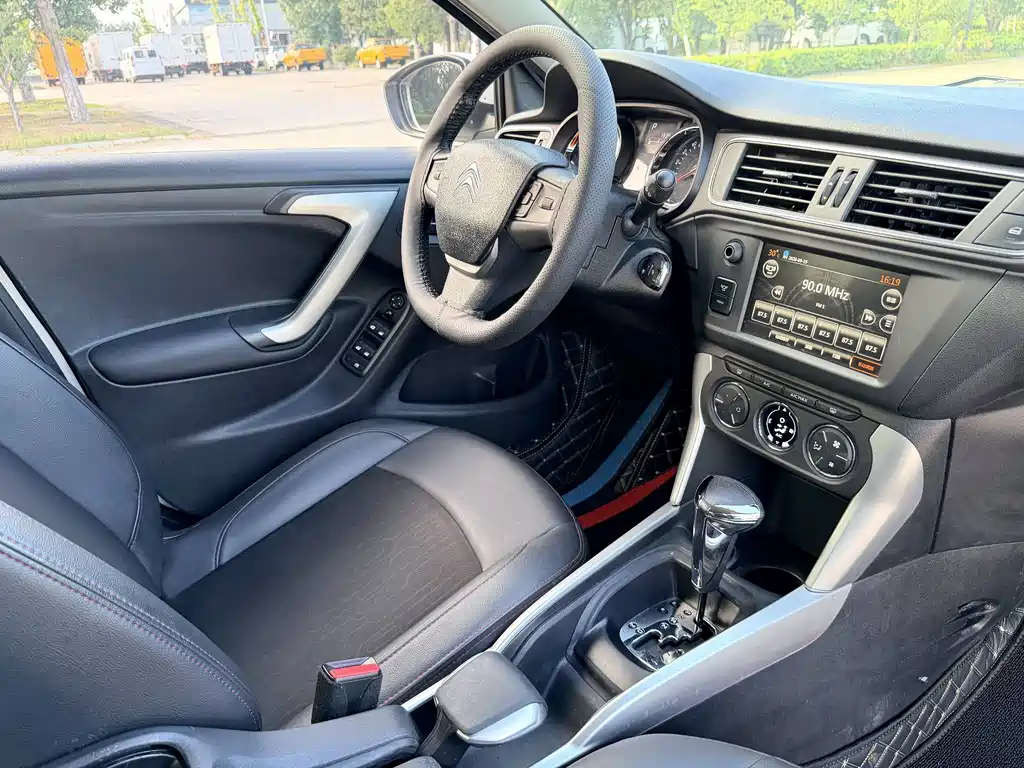 Citroen C3-XR — миниатюра 14