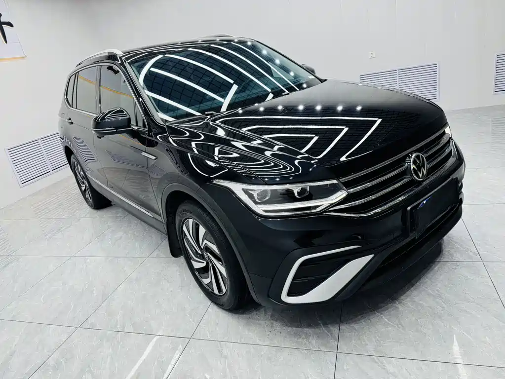 Volkswagen Tiguan L — миниатюра 3