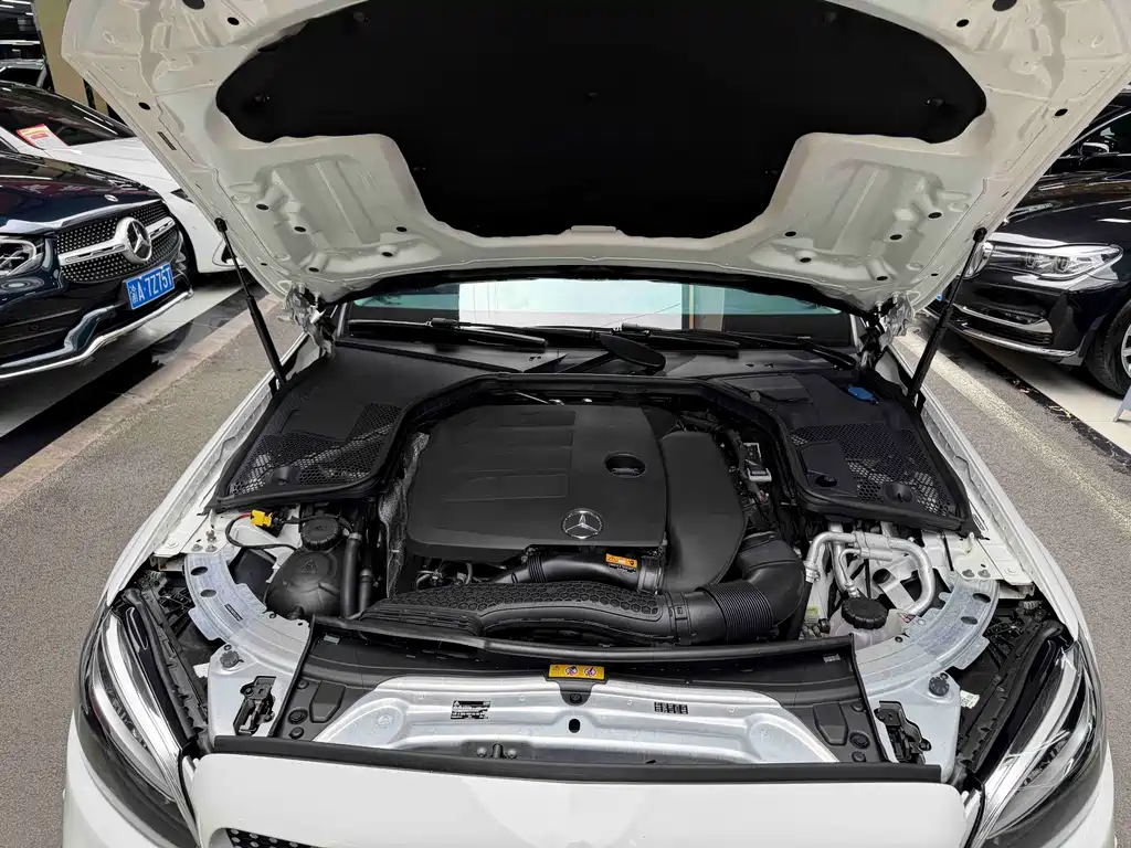 Mercedes-Benz C-Class — миниатюра 24
