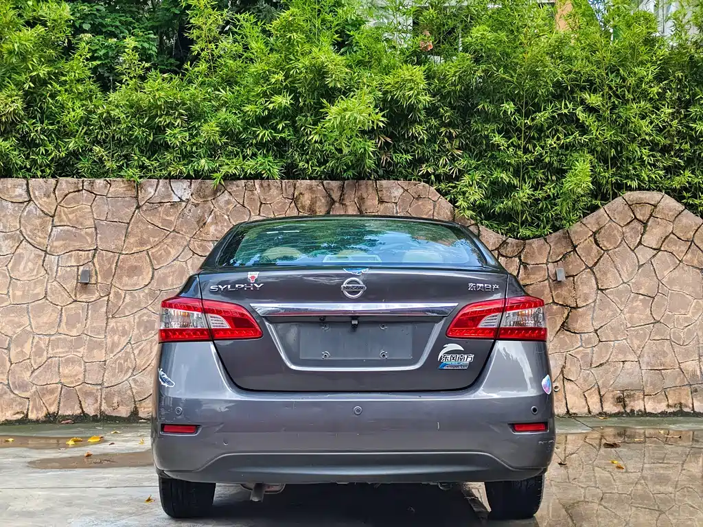 Nissan Sylphy 2012 1.6XL CVT Luxury