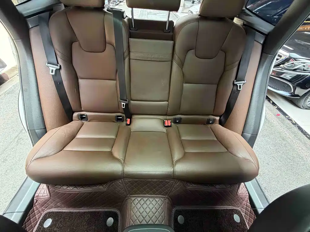 Volvo XC60 — миниатюра 19