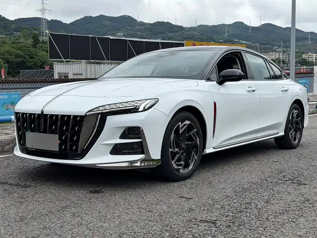 2023 Hongqi H6