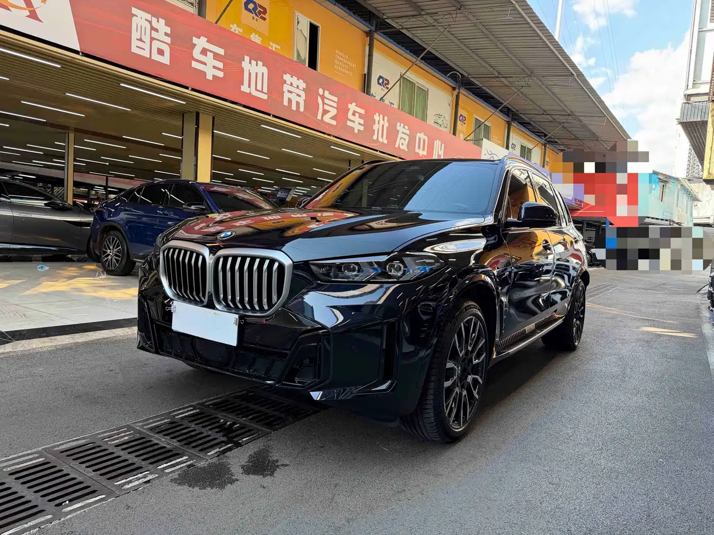 宝马X5 2023款 xDrive 40Li M运动曜夜套装 2024