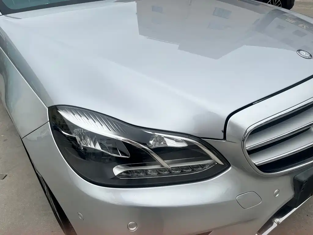 Mercedes-Benz E-Class — миниатюра 11