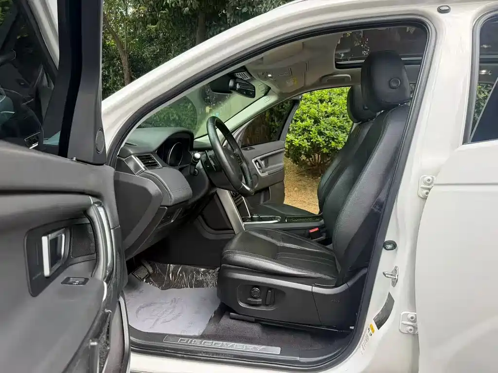 Land Rover Discovery Sport — миниатюра 7