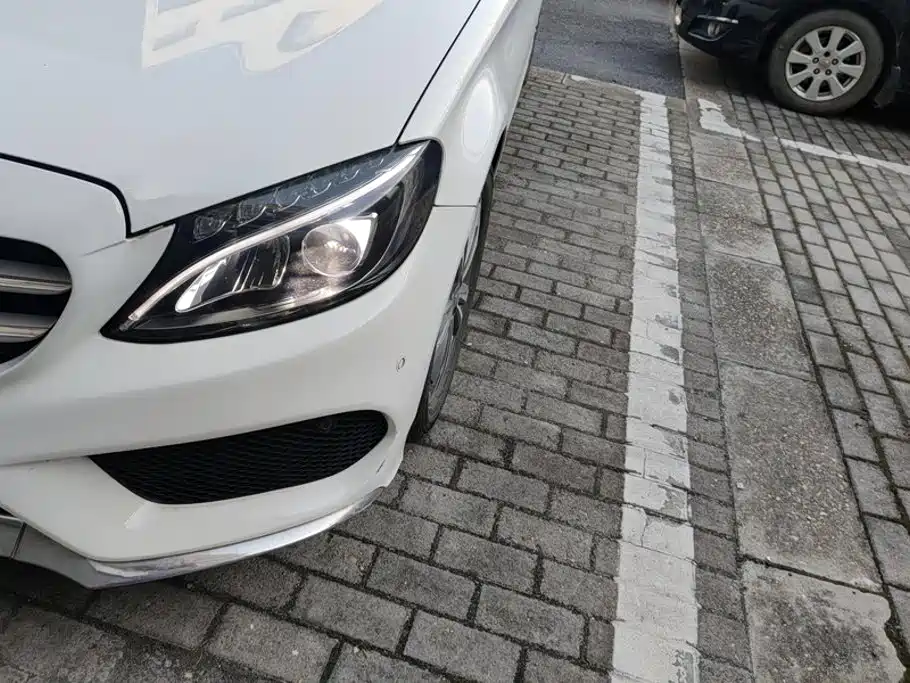 Mercedes-Benz C-Class — миниатюра 5