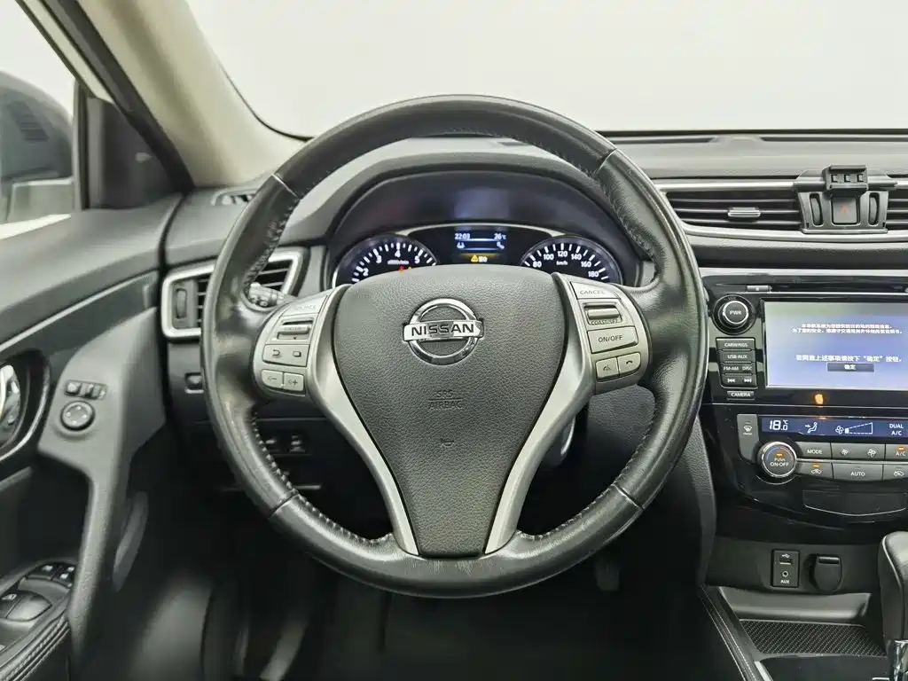 Nissan X-Trail — миниатюра 11