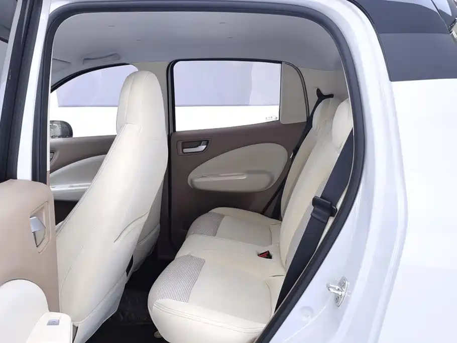 Wuling MINIEV — миниатюра 11