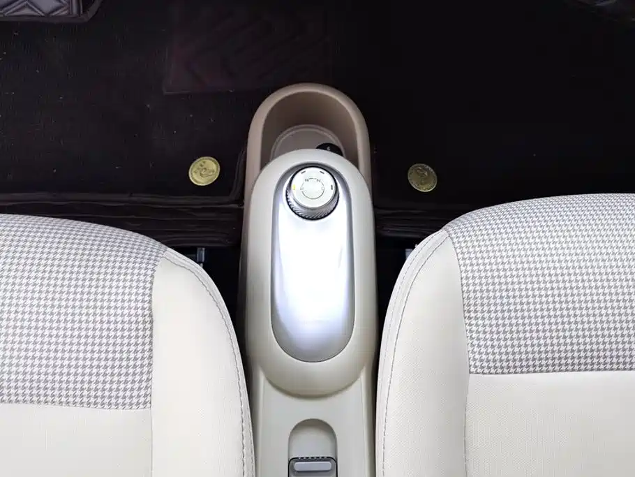 Wuling MINIEV — миниатюра 16