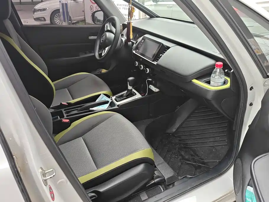 Honda Fit — миниатюра 8