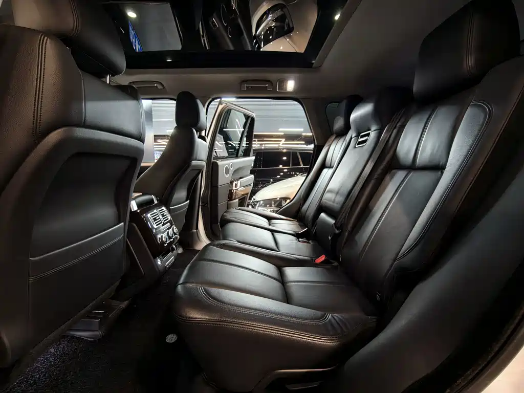 Land Rover Range Rover — миниатюра 15