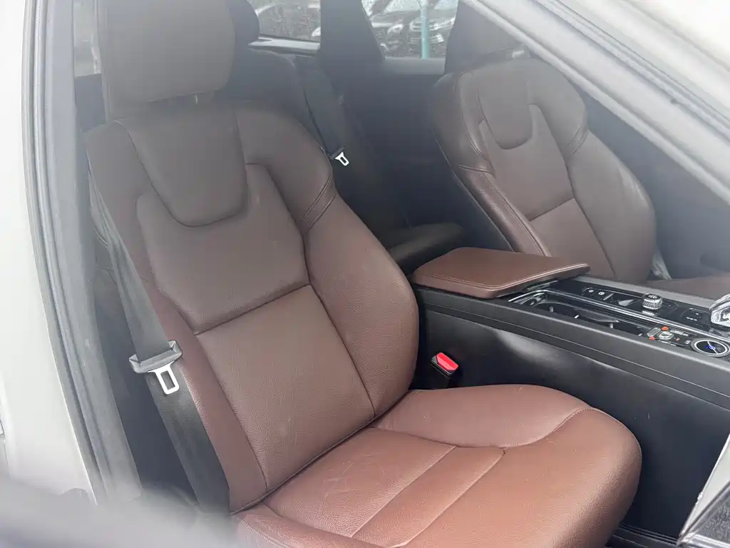 Volvo XC60 — миниатюра 14