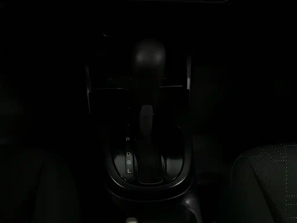 Honda Fit — миниатюра 13