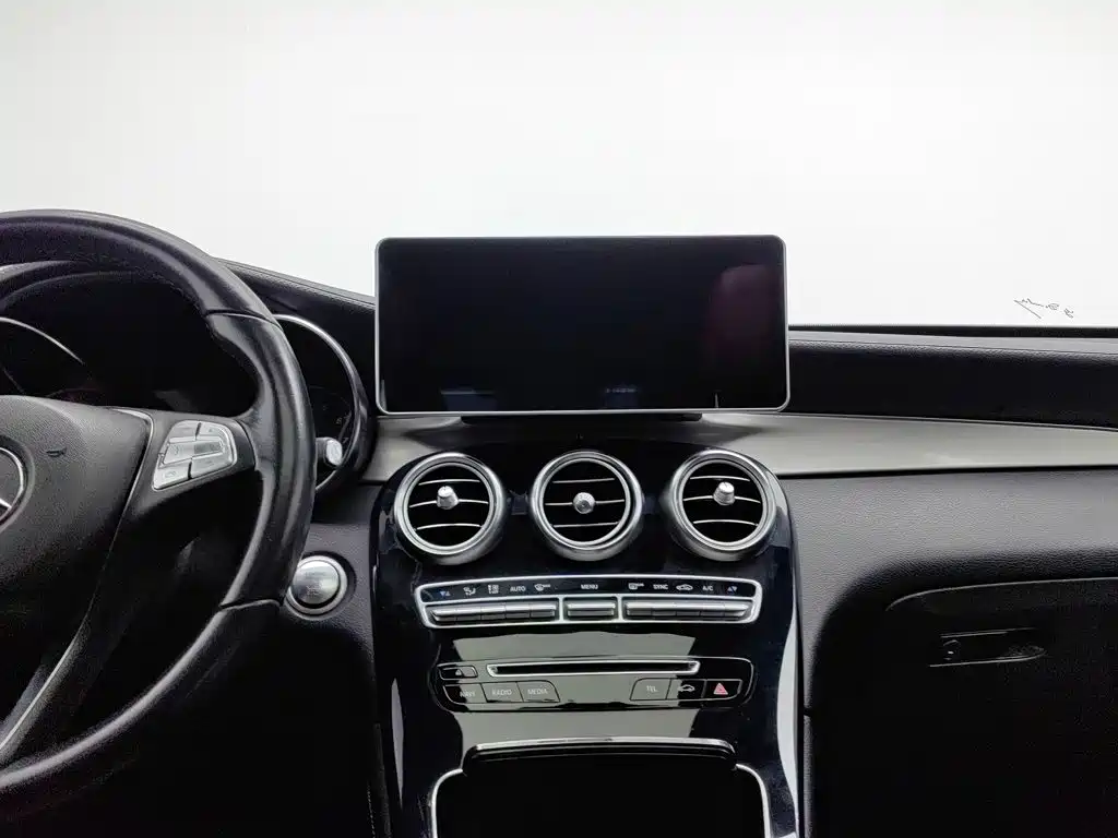 Mercedes-Benz GLC Coupe — миниатюра 12