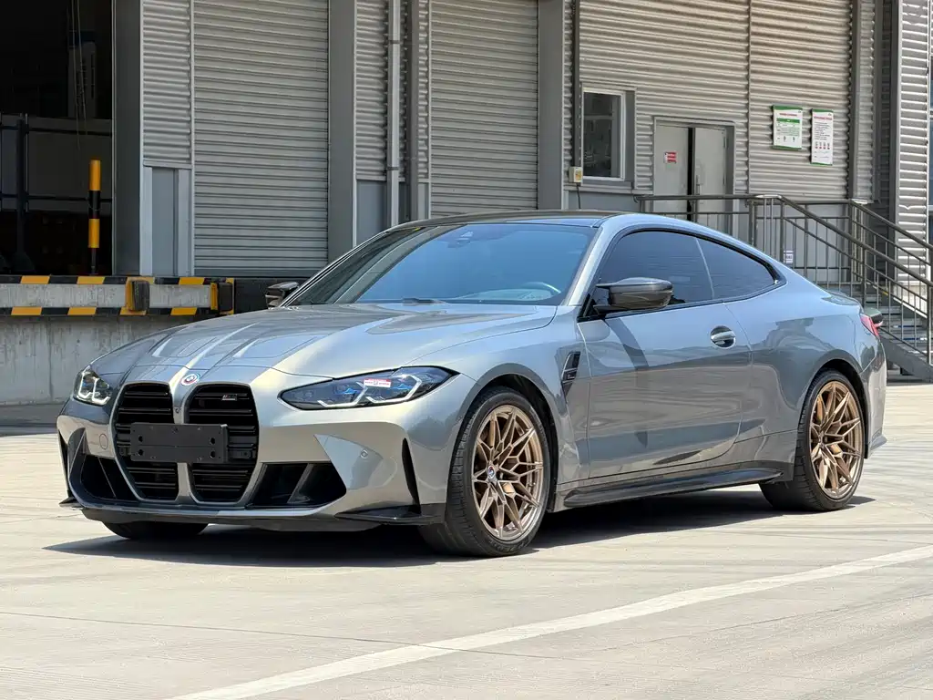BMW M4