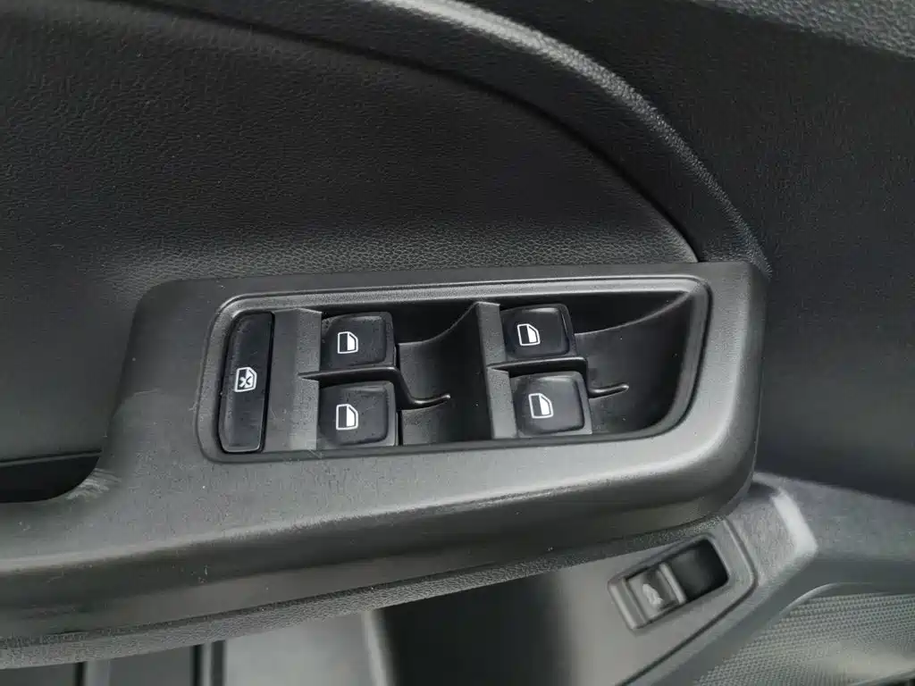 Volkswagen Lavida — миниатюра 9