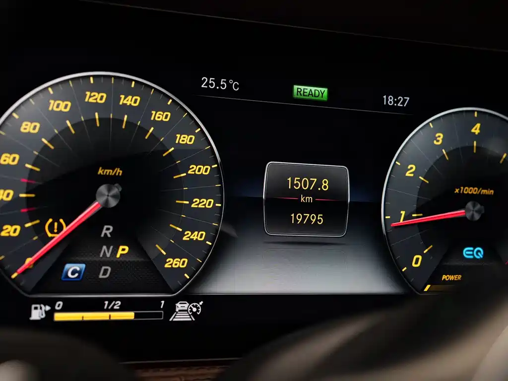 Mercedes-Benz S-Class — миниатюра 25