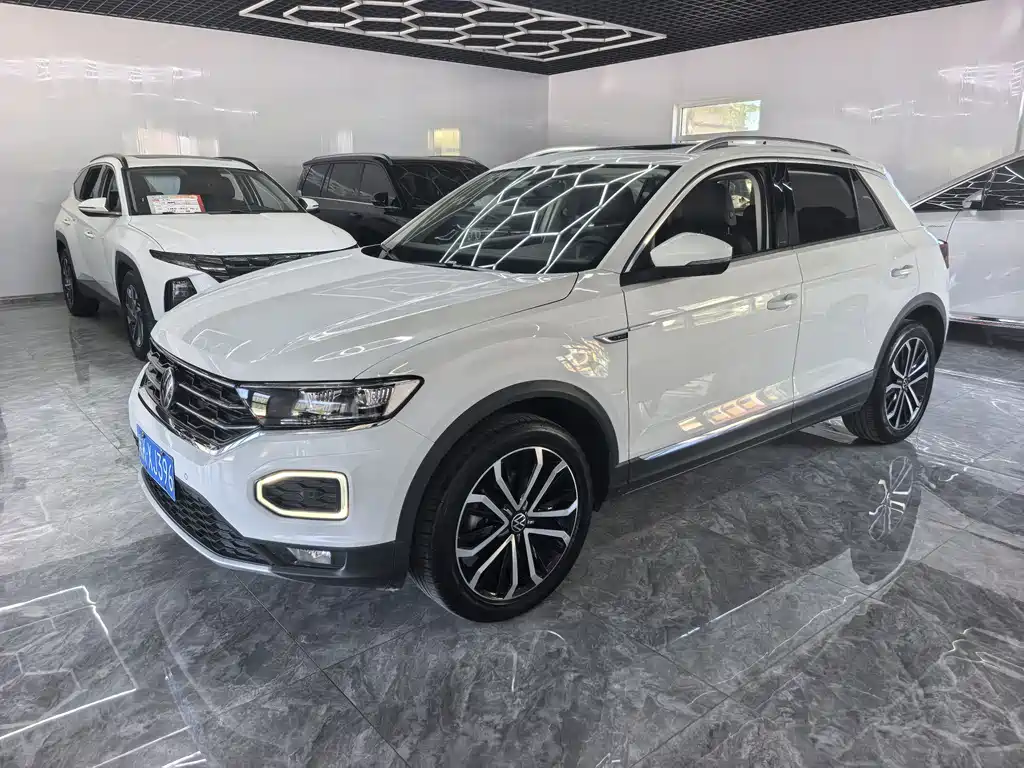 Volkswagen T-Roc 2022 280TSI DSG PLUS