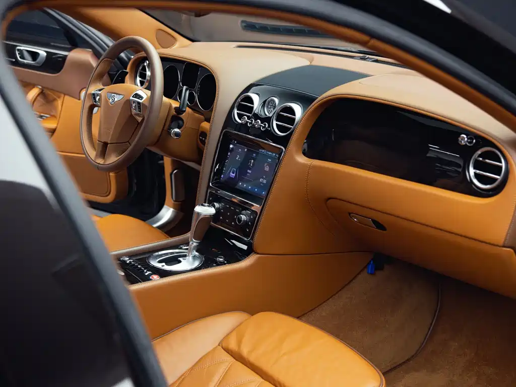 Bentley Flying Spur — миниатюра 22