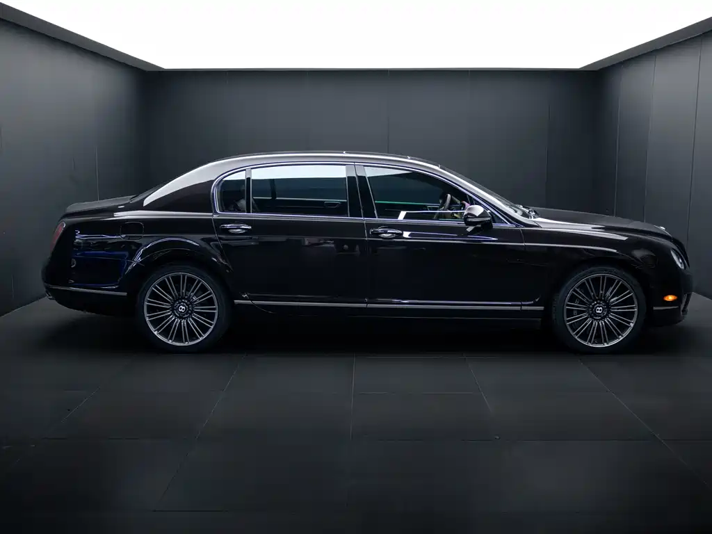 Bentley Flying Spur — миниатюра 2