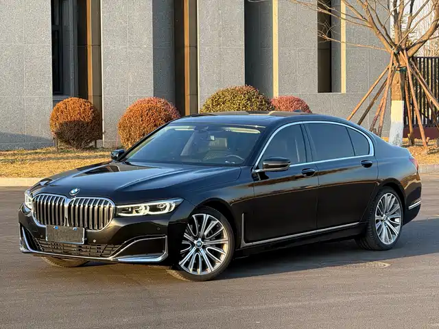 BMW 7 SERIES