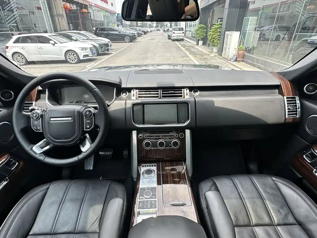 Land Rover Range Rover 2015 3.0 TDV6 Vogue