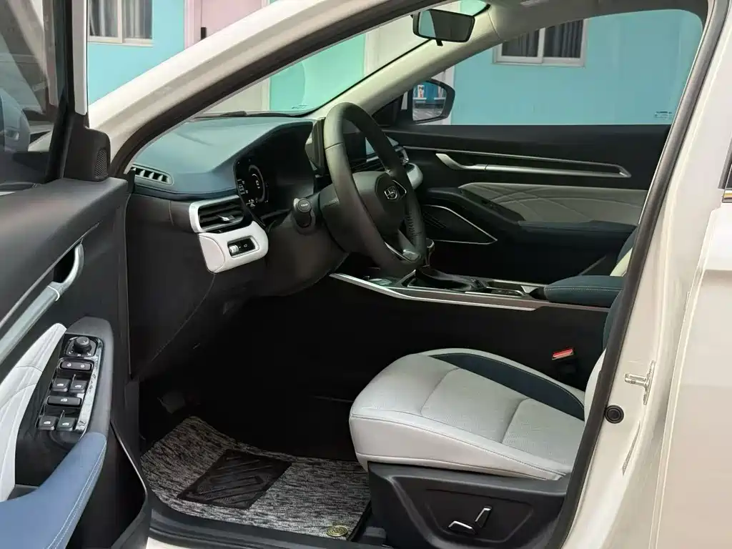 Geely Emgrand — миниатюра 4